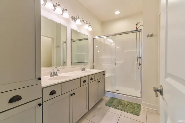 $399,000 | 5355 Bloomsbury Court, Newburgh, IN 47630