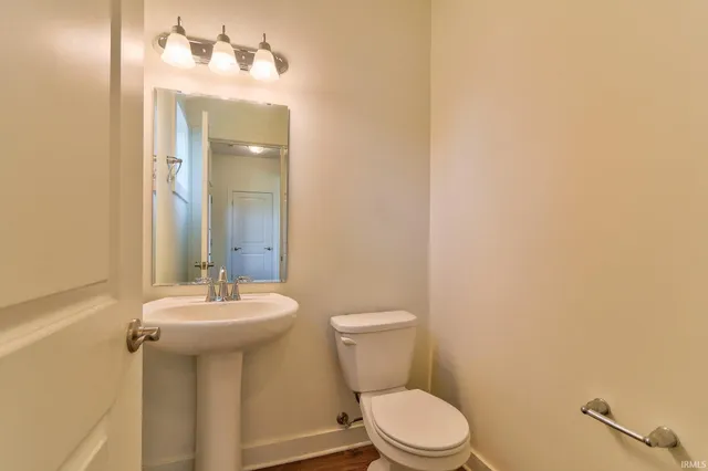 $399,000 | 5355 Bloomsbury Court, Newburgh, IN 47630