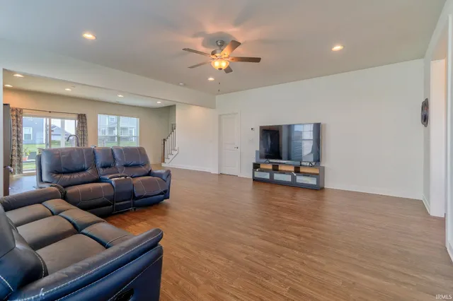 $399,000 | 5355 Bloomsbury Court, Newburgh, IN 47630