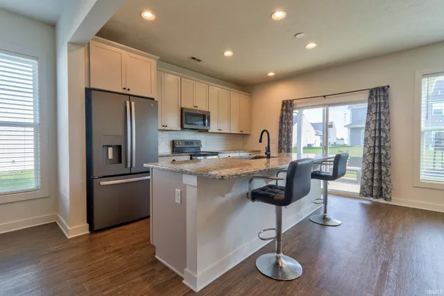 $399,000 | 5355 Bloomsbury Court, Newburgh, IN 47630