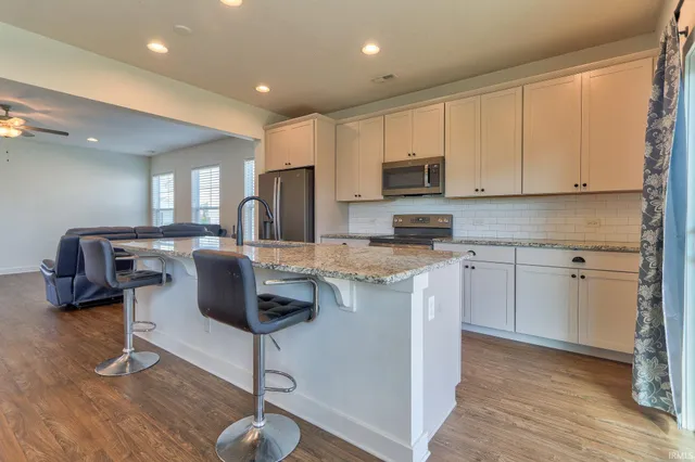 $399,000 | 5355 Bloomsbury Court, Newburgh, IN 47630