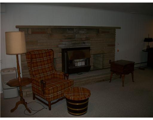 525 Old Waynesburg Road Carmichaels, PA 15320 - Photo 11 of 18 Den/Family/Great Room.