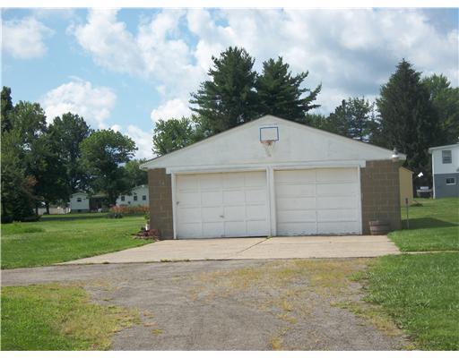 525 Old Waynesburg Road Carmichaels, PA 15320 - Photo 3 of 18 Parking Lot/Garage.