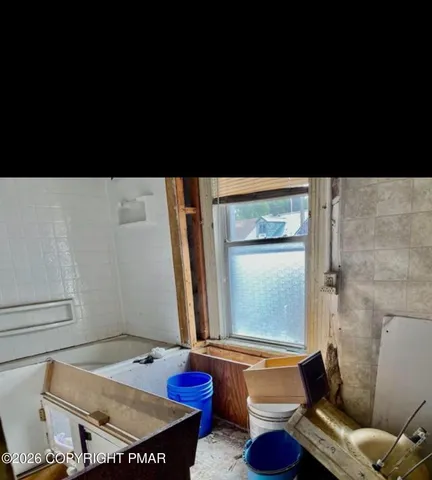 $35,000 | 236 West Coal Street, Shenandoah, PA 17976