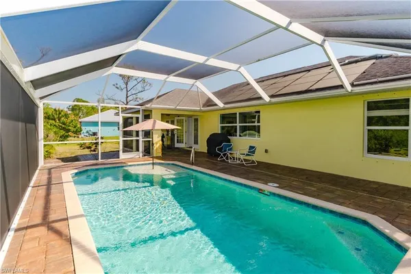 $2,750 | 11693 Oakland Drive, Bokeelia, FL 33922