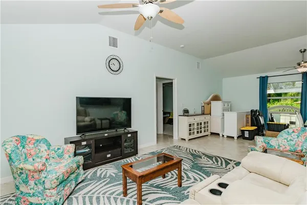 $2,750 | 11693 Oakland Drive, Bokeelia, FL 33922