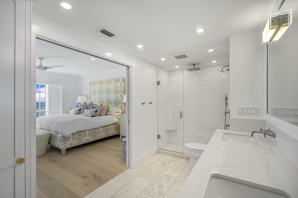 450 Beach Road, Unit 323 Vero Beach, FL 32963 - Photo 17 of 33