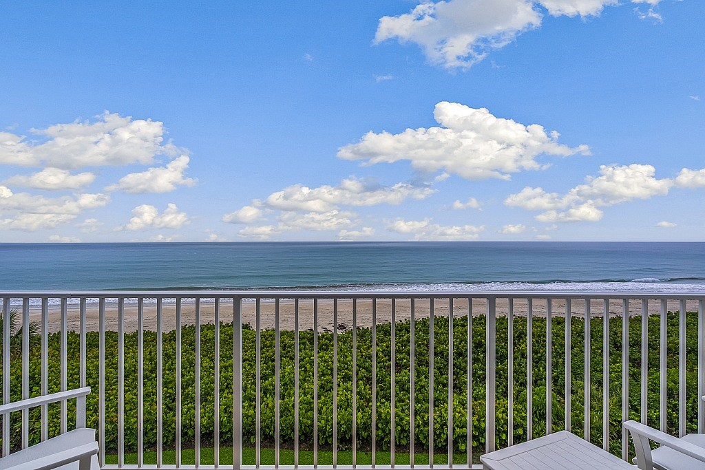 450 Beach Road, Unit 323 Vero Beach, FL 32963 - Photo 21 of 33