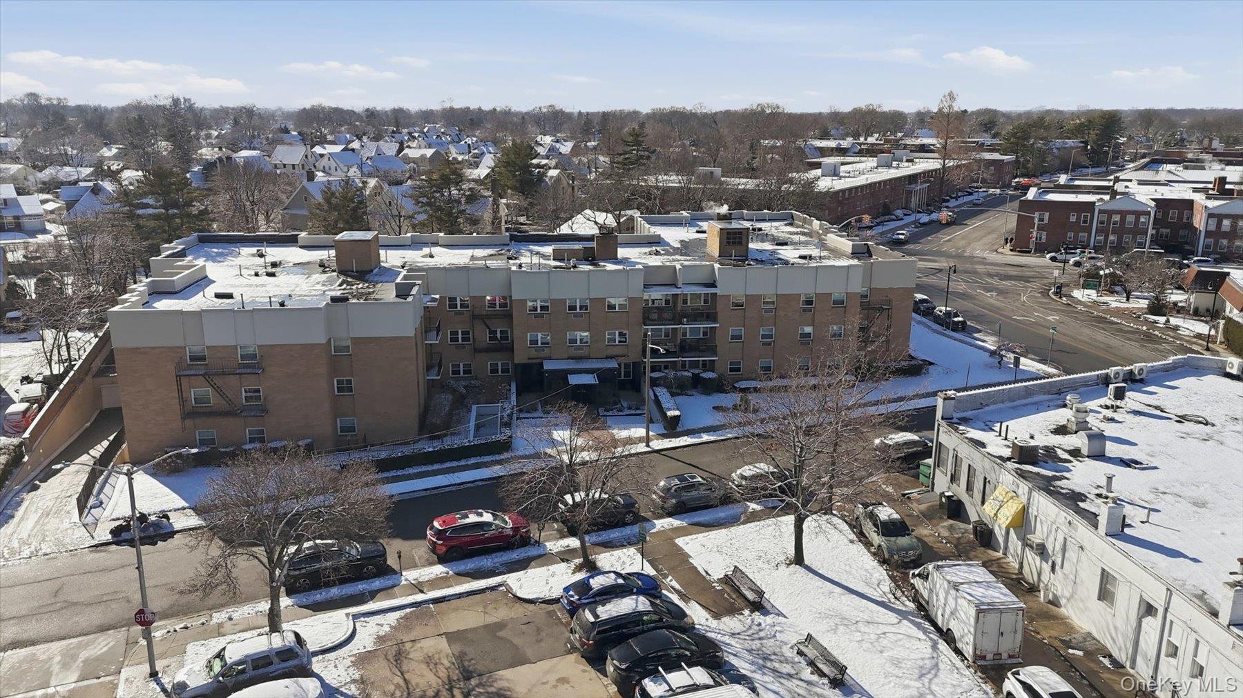 10 Lenox Road, Unit 1G Rockville Centre, NY 11570 - Photo 19 of 21