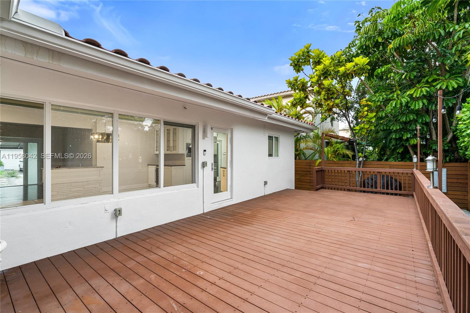 3505 Crystal View Court Miami, FL 33133 - Photo 5 of 53