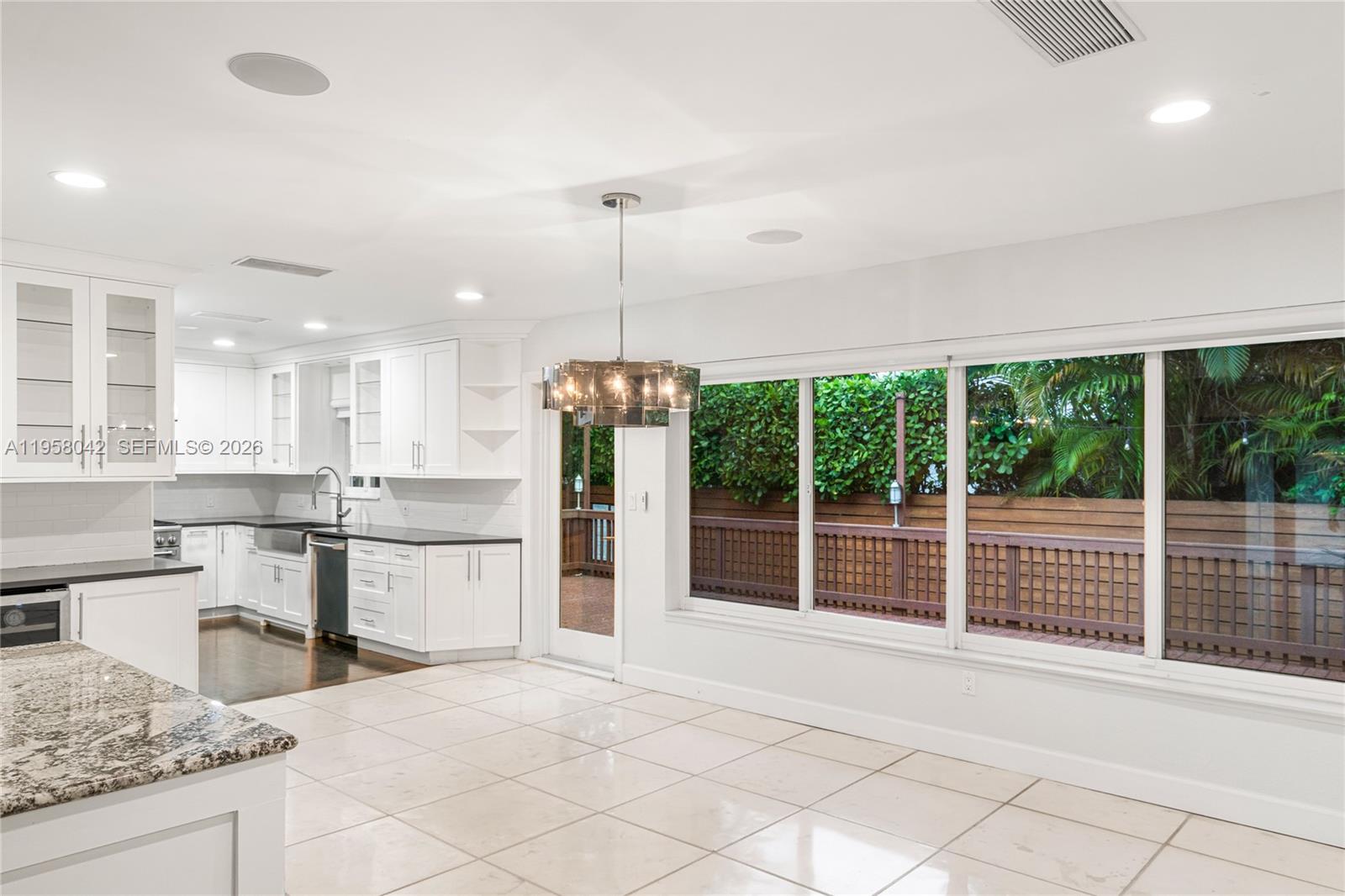 3505 Crystal View Court Miami, FL 33133 - Photo 9 of 53