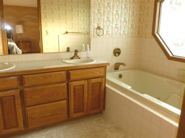 9609 North Ridgecrest Drive Spokane, WA 99208 - Photo 8 of 20 Gallery Image 8
