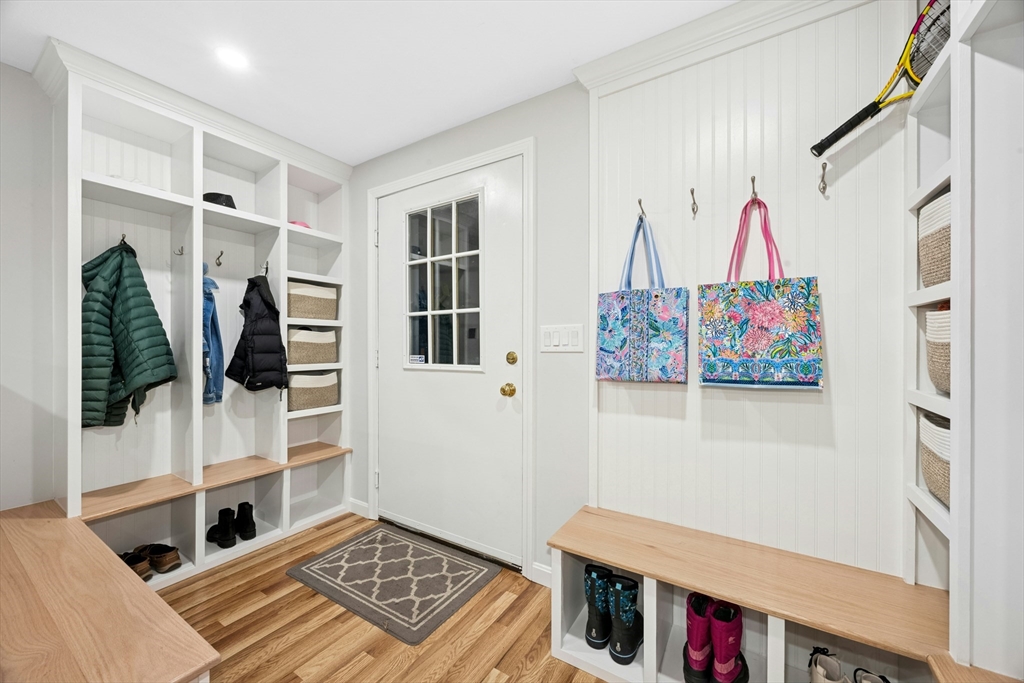 97 Willow Brook Road Holden, MA 01520 - Photo 32 of 42 a living room with furniture and a window