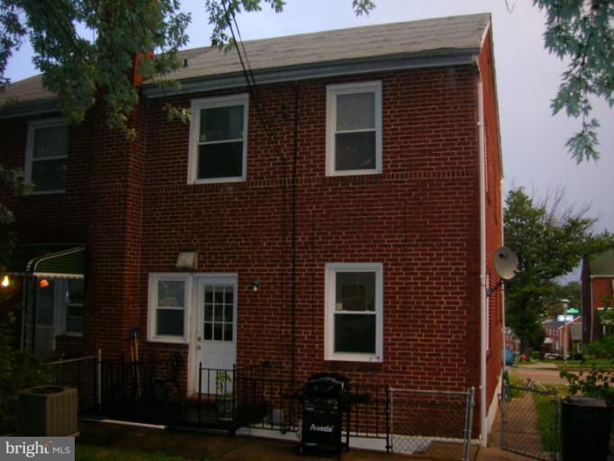 3703 Ridgecroft Road Baltimore, MD 21206 - Photo 13 of 18 Exterior (Rear)