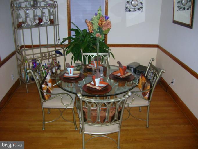 3703 Ridgecroft Road Baltimore, MD 21206 - Photo 15 of 18 Dining Room