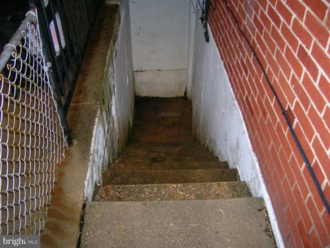 3703 Ridgecroft Road Baltimore, MD 21206 - Photo 10 of 18 Rear Entrance