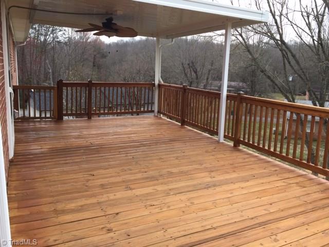 140 Ridge Street Jonesville, NC 28642 - Photo 6 of 12 Gallery Image 6