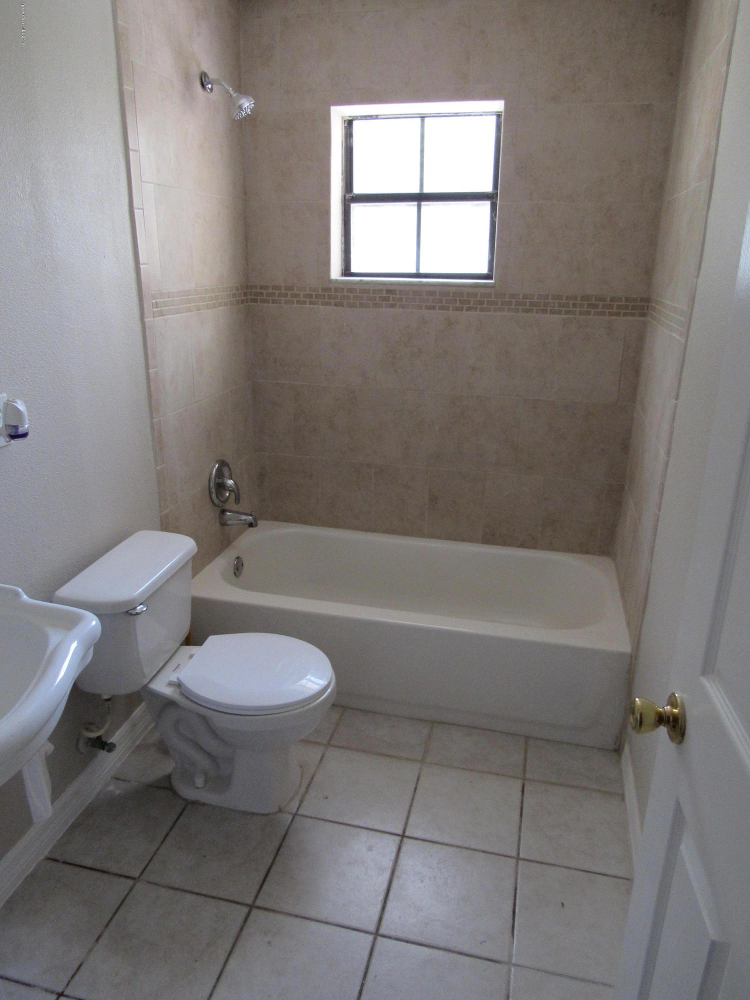 1399 Knecht Road Northeast Palm Bay, FL 32905 - Photo 20 of 35 Guest Bath - Downstairs