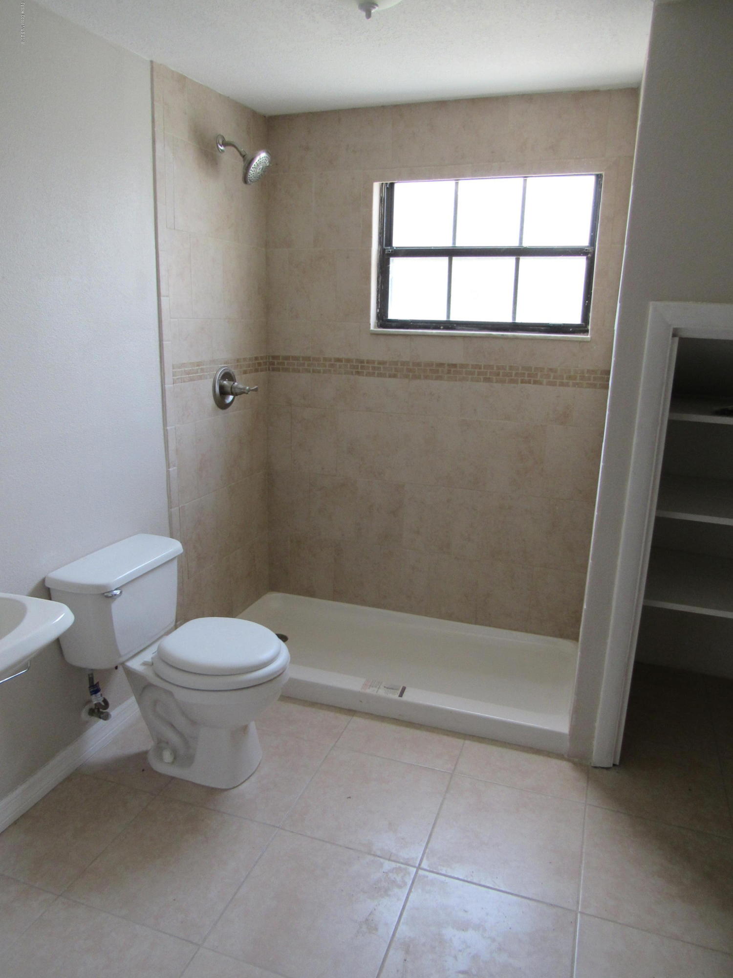 1399 Knecht Road Northeast Palm Bay, FL 32905 - Photo 30 of 35 Guest Bath -Upstairs