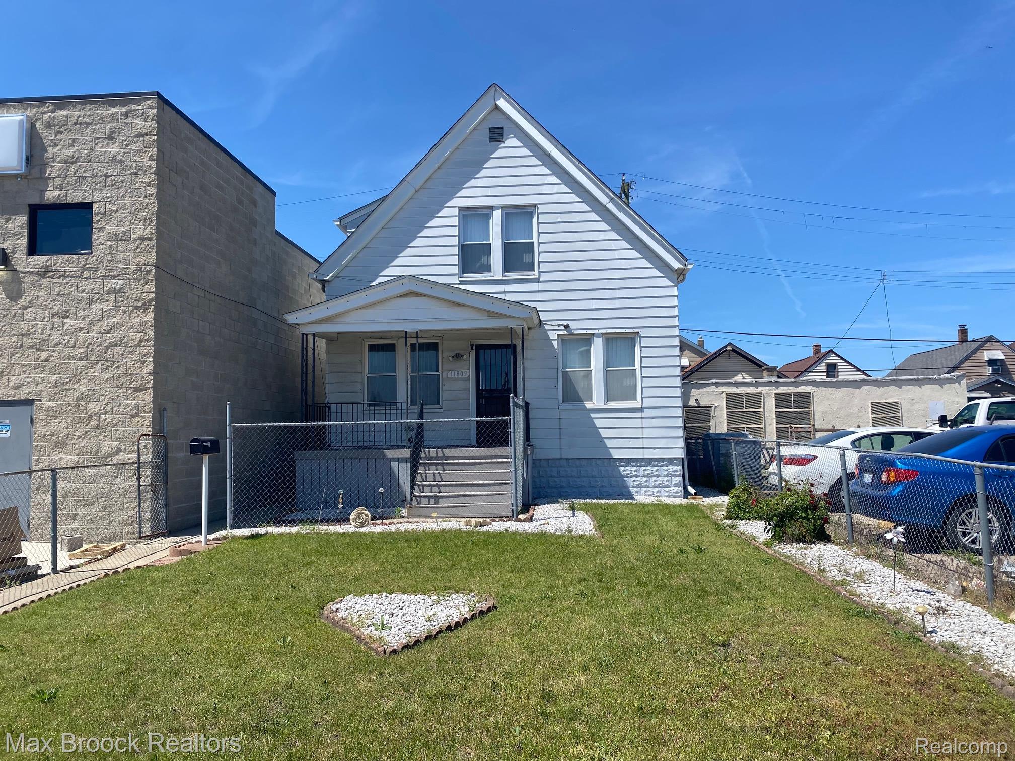 11809 Conant Hamtramck, MI 48212 - Photo 1 of 13 Welcome to 11809 Conant St