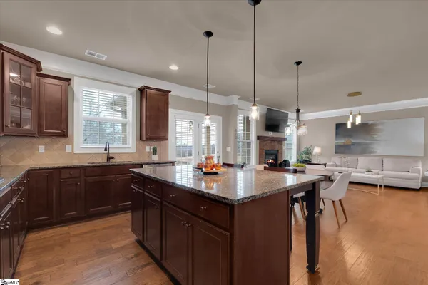 $525,000 | 19 Wood Hollow Circle, Greer, SC 29650