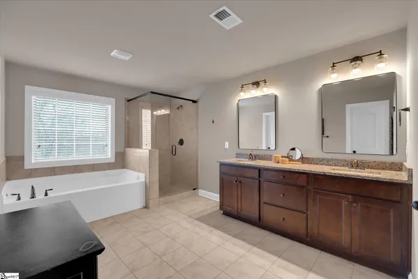 $525,000 | 19 Wood Hollow Circle, Greer, SC 29650