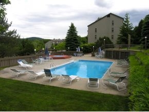 257 Old Mill Road, Unit E7 Killington, VT 05751 - Photo 2 of 16 Gallery Image 2