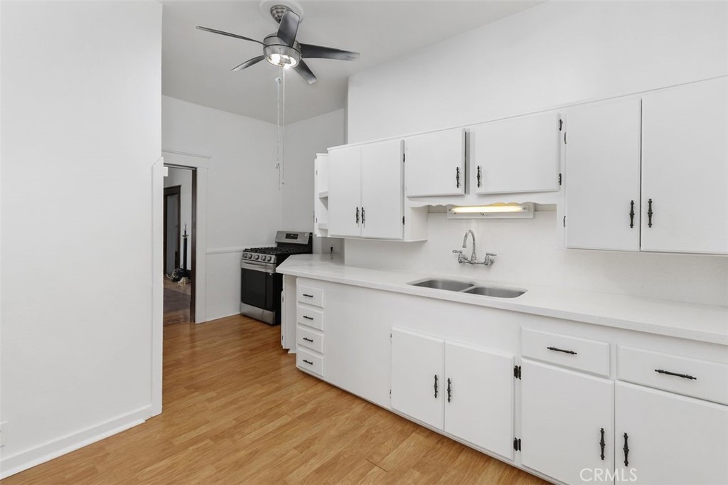 4771 Victoria Avenue Riverside, CA 92507 - Photo 13 of 40