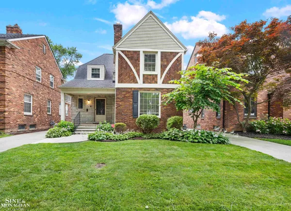 $555,000 | 309 Merriweather Road, Grosse Pointe Farms, MI 48236