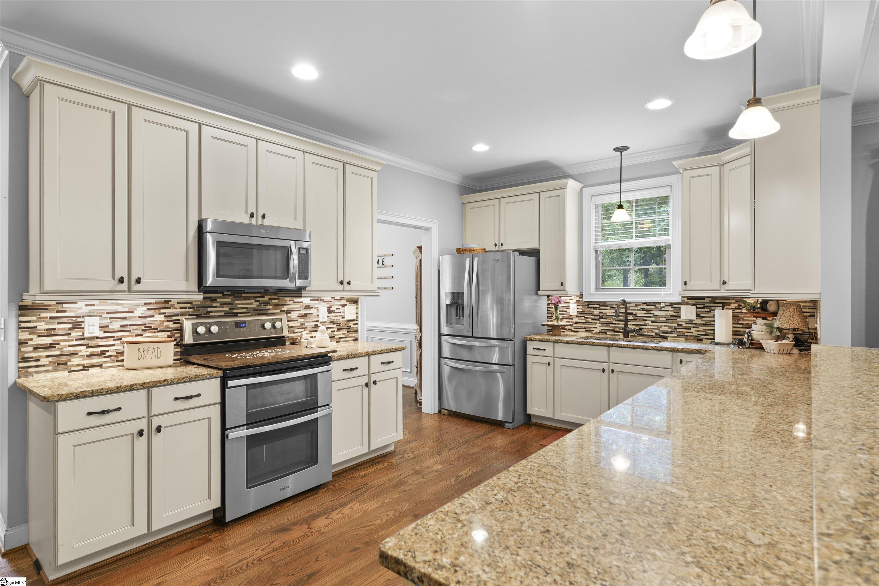 621 Sulphur Springs Road Greenville, SC 29617 - Photo 11 of 36 Gallery Image 11