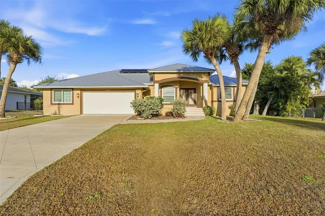 $385,000 | 2304 Goya Drive, Nokomis, FL 34275