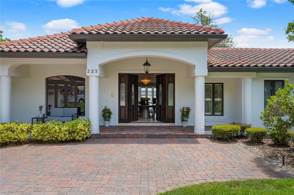 325 Magnolia Street Windermere, FL 34786 - Photo 3 of 52