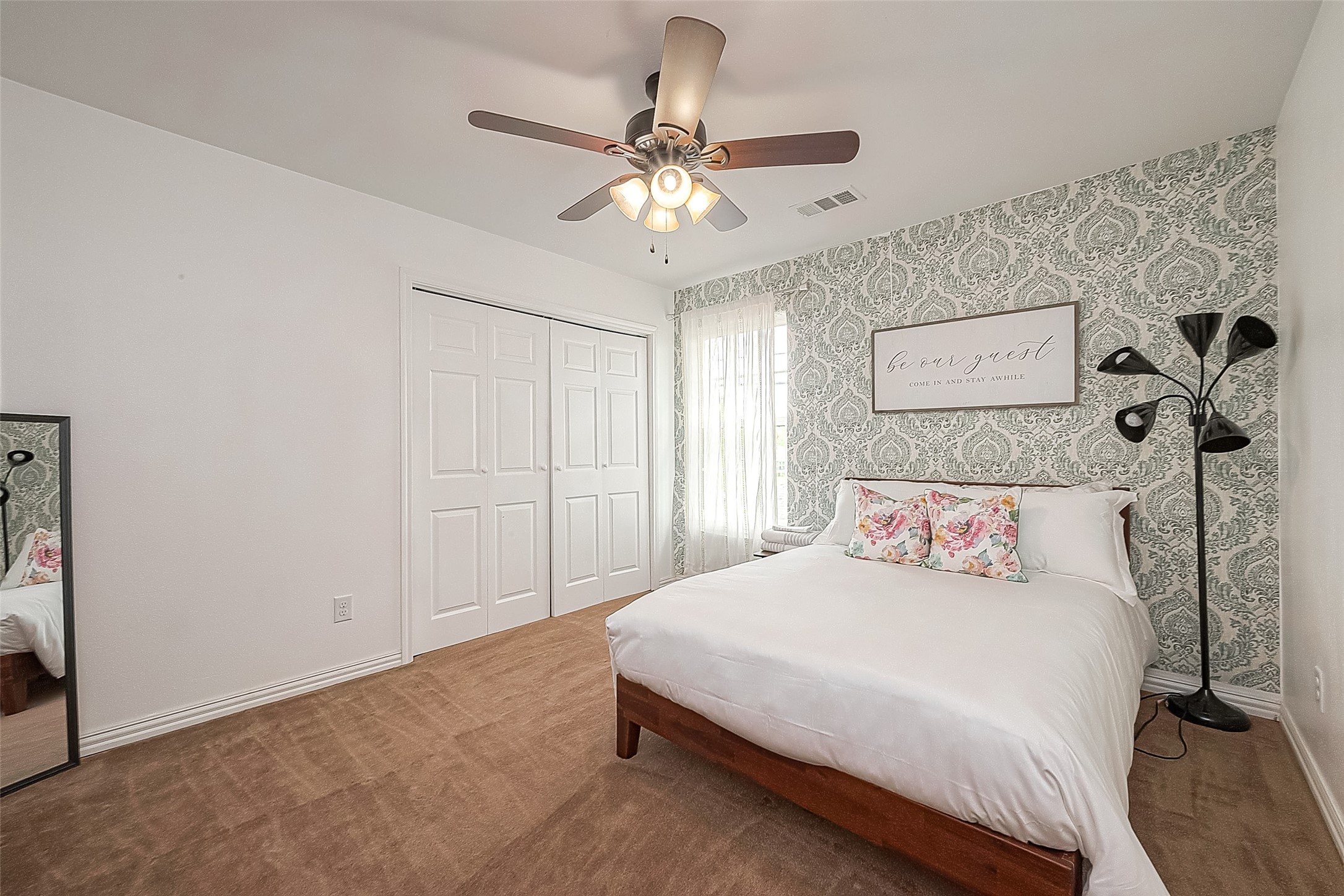 6703 Winton Street Houston, TX 77021 - Photo 28 of 49 First spacious bedroom