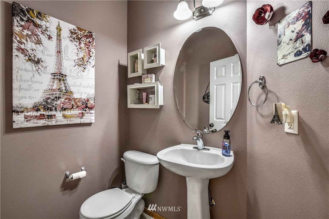 320 Shadow Place Southeast Renton, WA 98059 - Photo 11 of 27