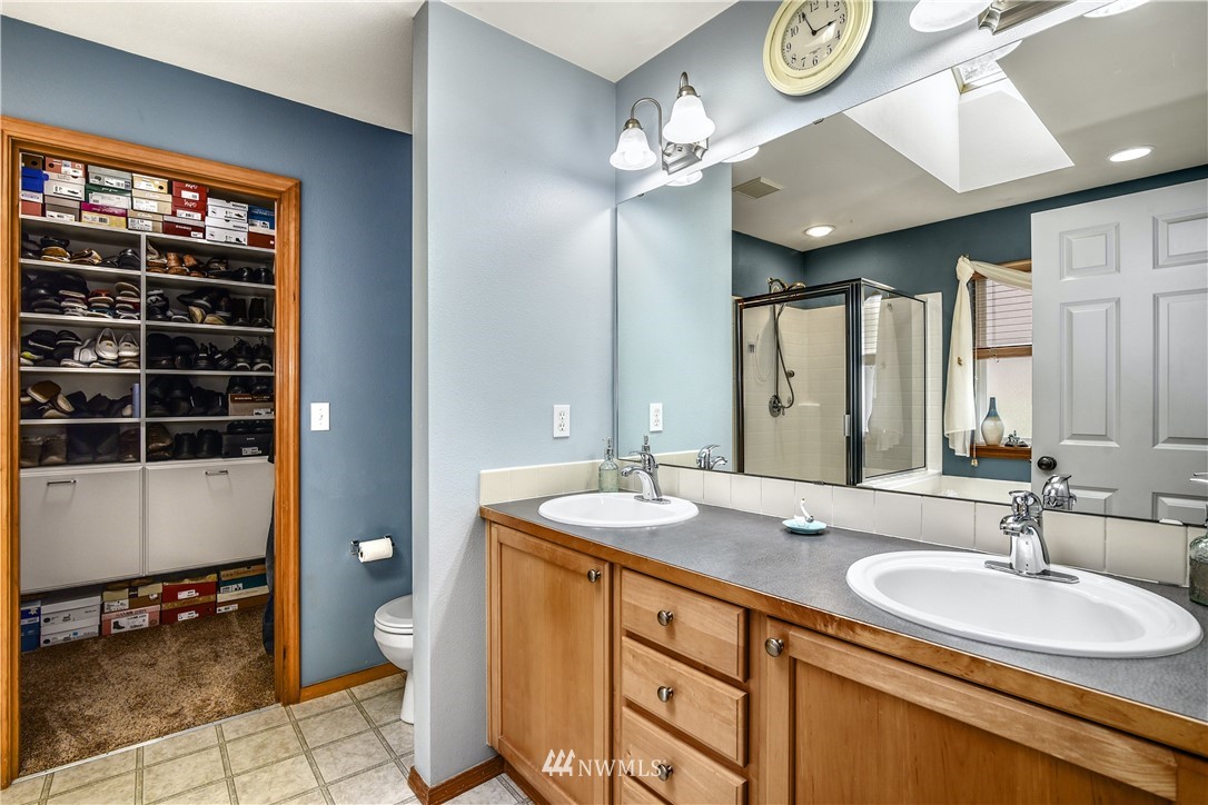 320 Shadow Place Southeast Renton, WA 98059 - Photo 15 of 27