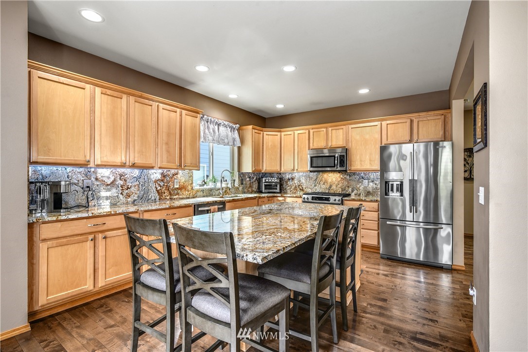 320 Shadow Place Southeast Renton, WA 98059 - Photo 6 of 27