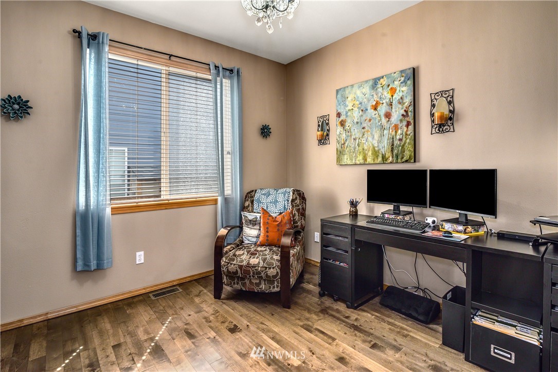 320 Shadow Place Southeast Renton, WA 98059 - Photo 10 of 27