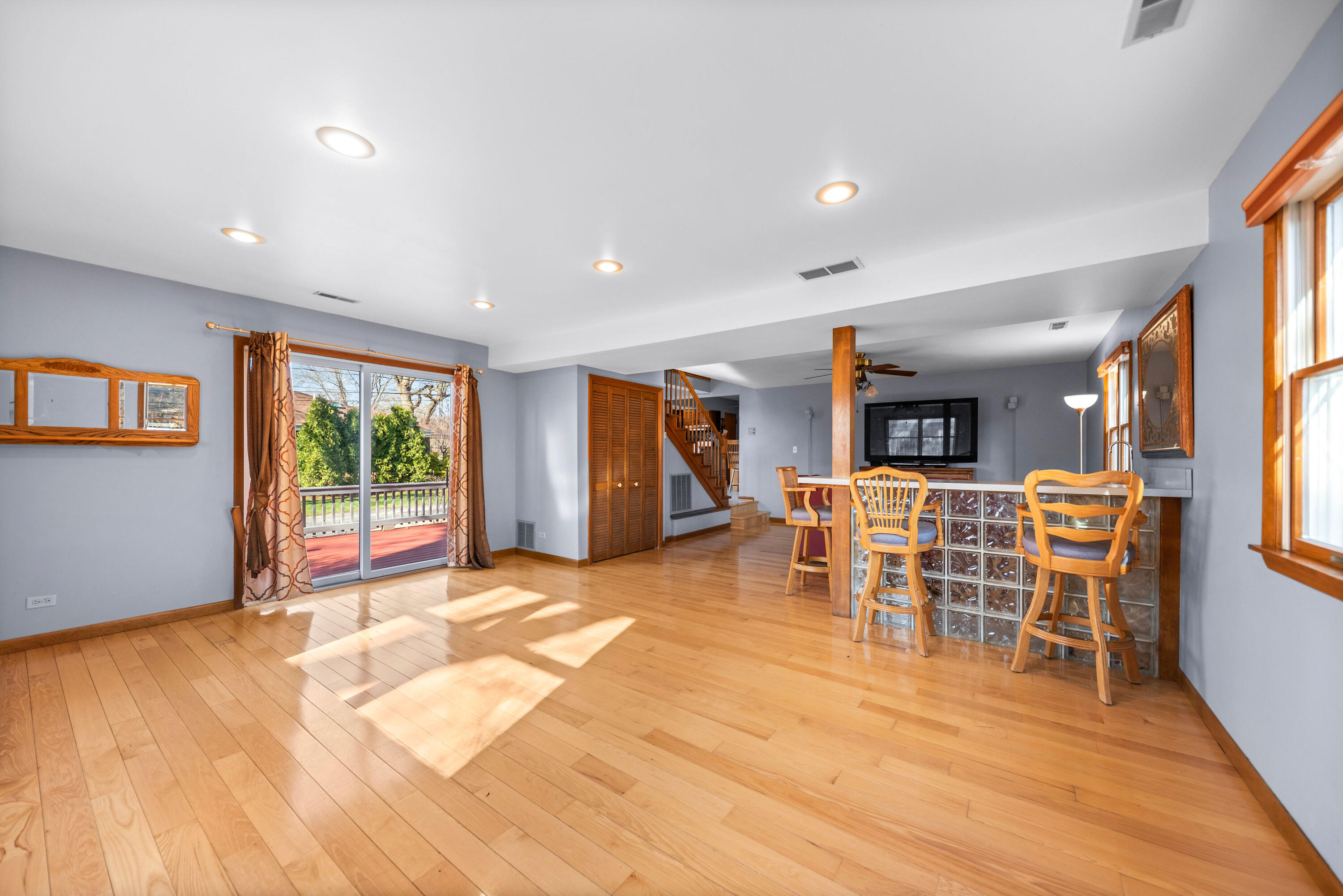 7204 Knickerbocker Parkway Hammond, IN 46323 - Photo 11 of 19 3000x2001