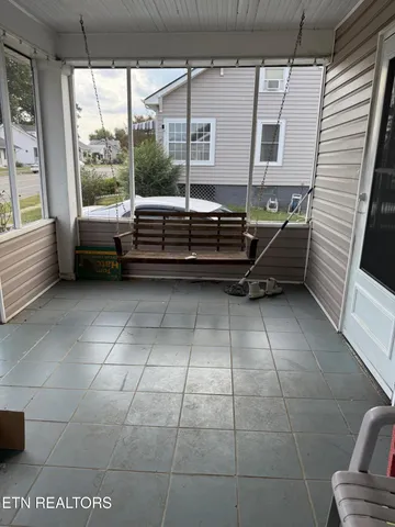 $299,900 | 304 West Lincoln Road, Alcoa, TN 37701