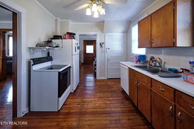 $299,900 | 304 West Lincoln Road, Alcoa, TN 37701