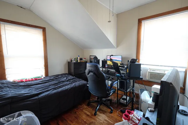 $299,900 | 304 West Lincoln Road, Alcoa, TN 37701