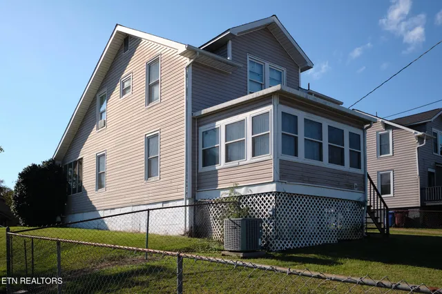 $299,900 | 304 West Lincoln Road, Alcoa, TN 37701