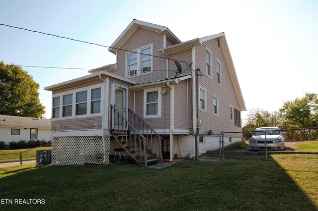 $299,900 | 304 West Lincoln Road, Alcoa, TN 37701