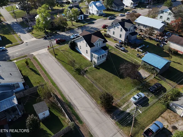 $299,900 | 304 West Lincoln Road, Alcoa, TN 37701