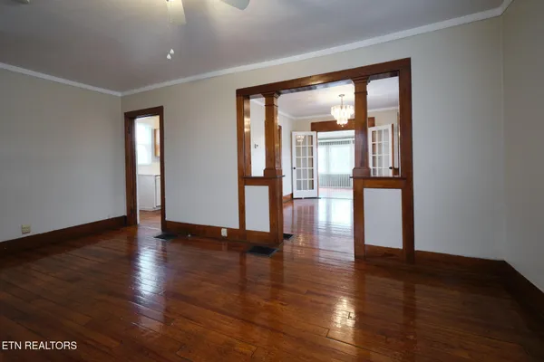 $299,900 | 304 West Lincoln Road, Alcoa, TN 37701