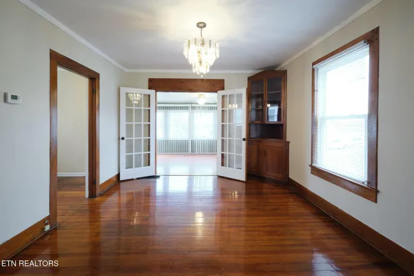 $299,900 | 304 West Lincoln Road, Alcoa, TN 37701