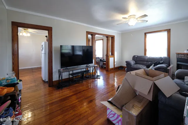 $299,900 | 304 West Lincoln Road, Alcoa, TN 37701