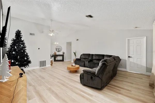 $274,900 | 306 Oak Track Radiel, Ocala, FL 34472