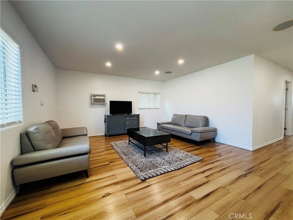 16877 Orangecrest Court, Unit B Riverside, CA 92504 - Photo 6 of 19