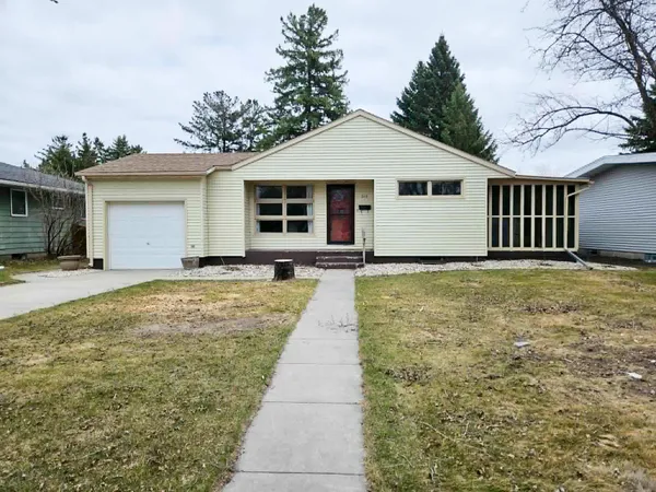 $165,000 | 308 Maple Avenue South, Thief River Falls, MN 56701